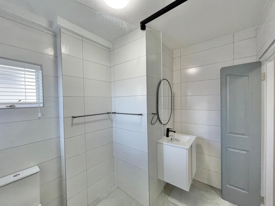 2 Bedroom Property for Sale in Reebok Western Cape